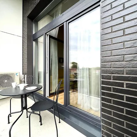 Zarembowicza 36 - Self Check-in 20h - Parking &lift Apartment *