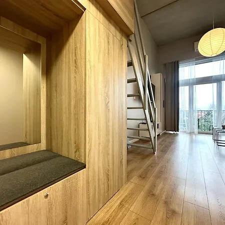 Zarembowicza 36 - Self Check-in 20h - Parking &lift