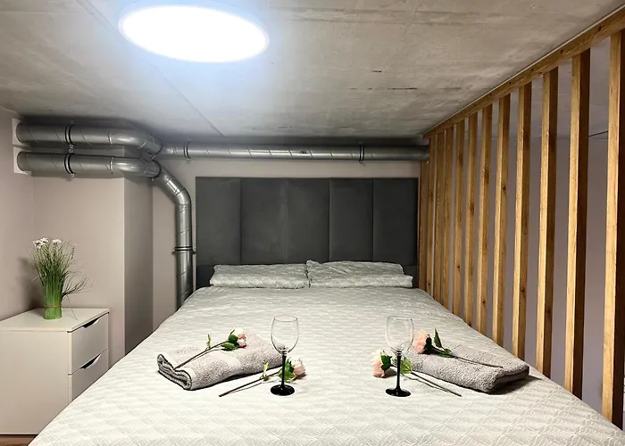 Zarembowicza 36 - Self Check-in 20h - Parking &lift Breslavia